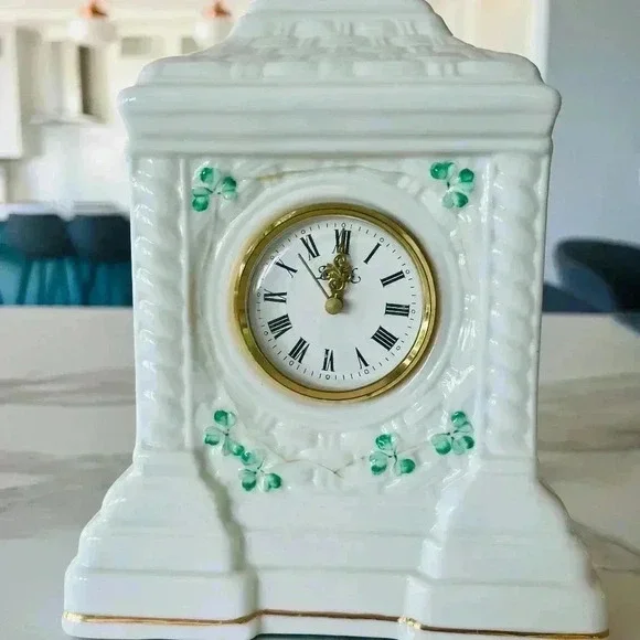 VINTAGE Belleek Cashel  Clock #0090 *NEVER USED* - Picture 2 of 8